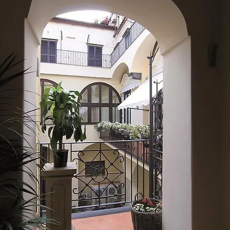 Pensjonat Maison Tofani 4*