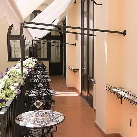 Maison Tofani 4*